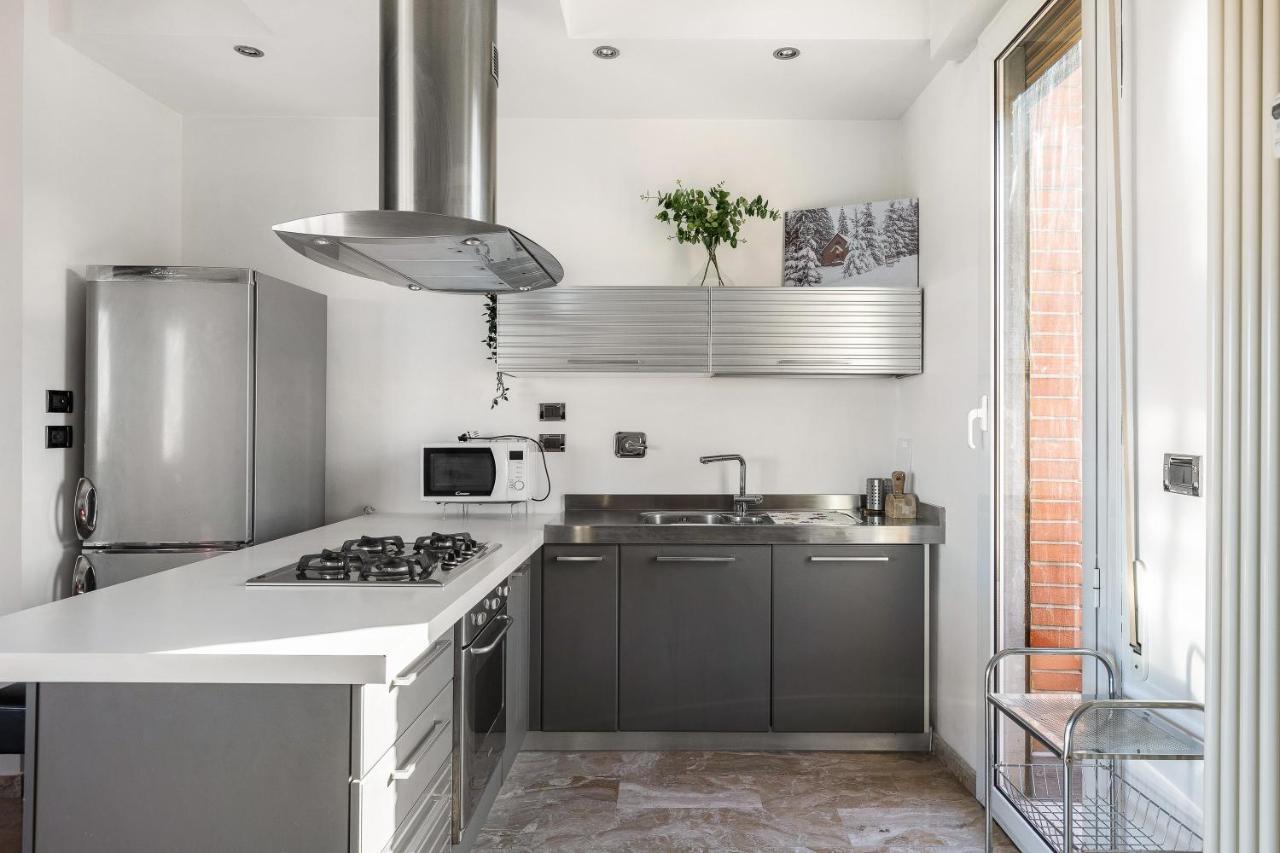 051 Living Apartment โบโลญญา ภายนอก รูปภาพ